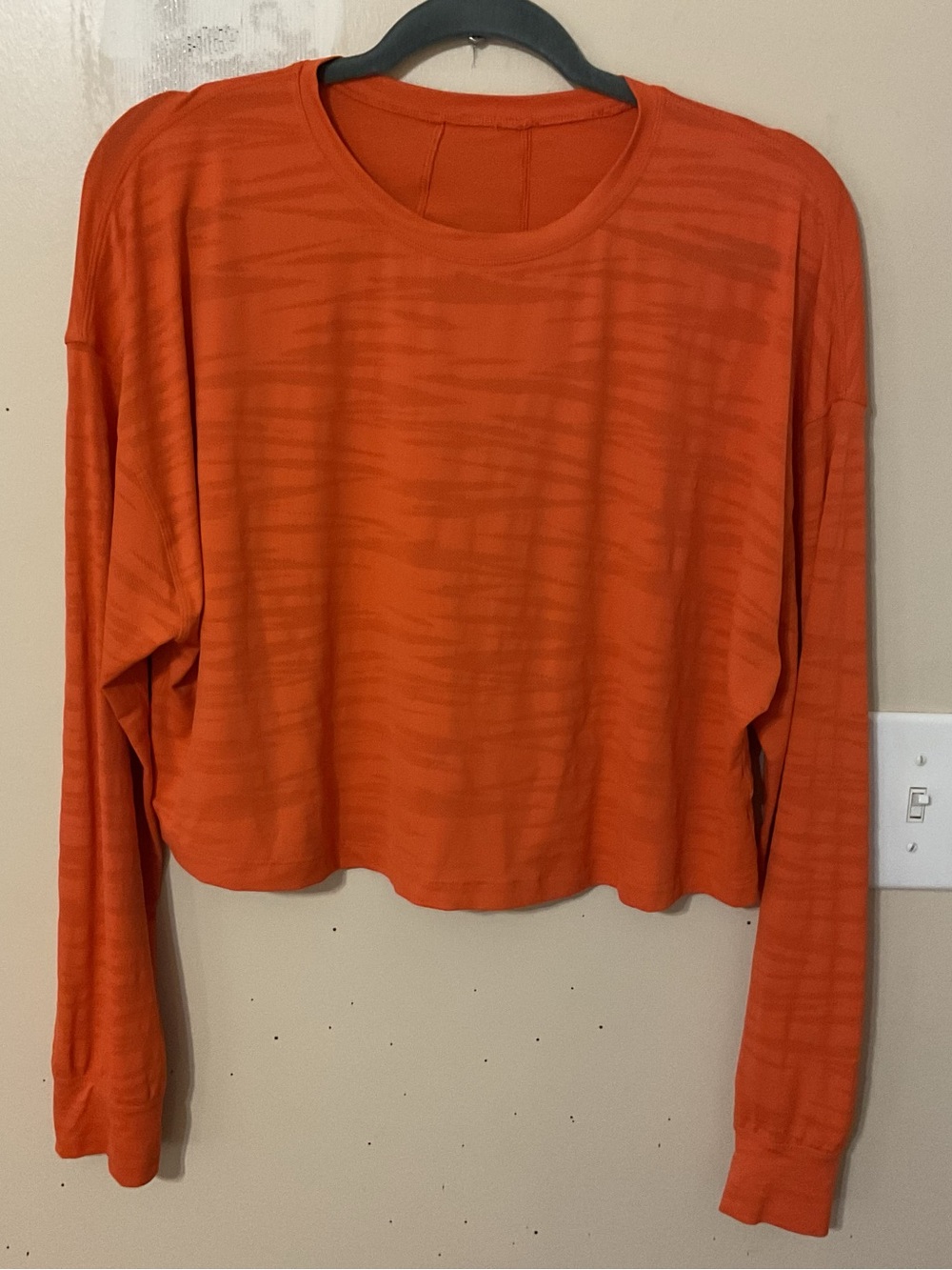 Lululemon Orange Long Sleeve Crop Shirt Size 10